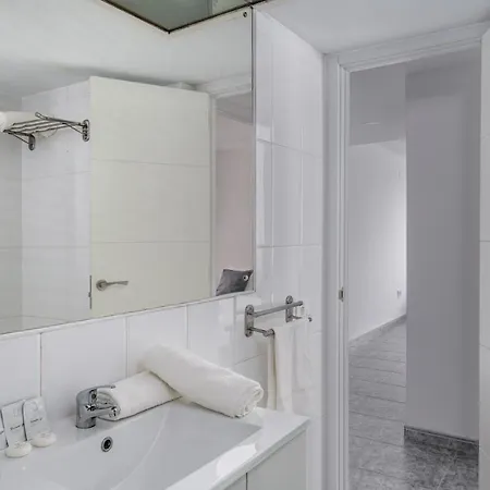 Flat With Pool In By Costarentals - Ref 171