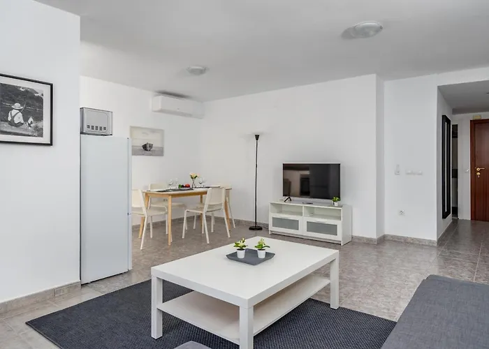 Flat With Pool By Costarentals - Ref 171 *